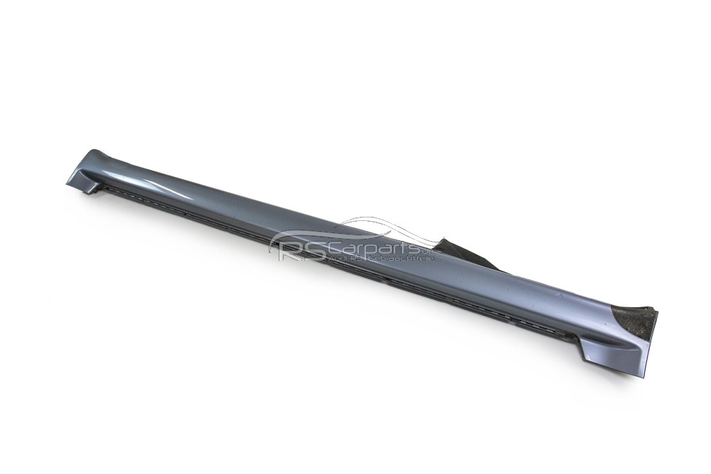 Seitenschweller Schweller Unterholmverkleidung rechts Audi RS6 4B / 4B3853860C